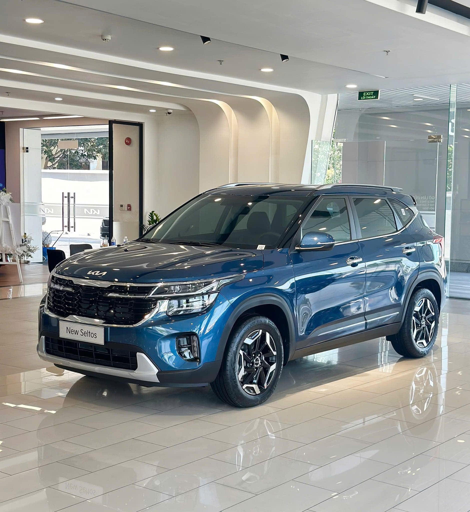 Kia New Seltos xanh navy – Cá tính, nổi bật, hiện đại