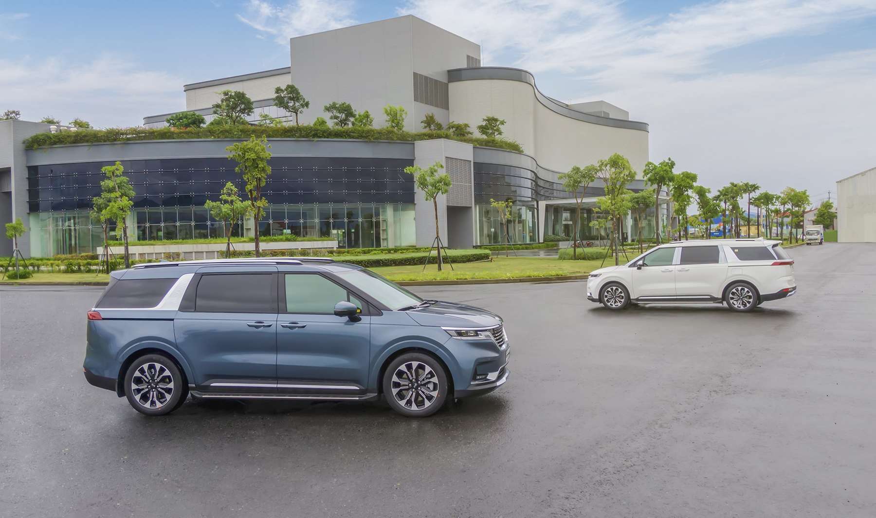 Kia Carnival Hybrid 2026 – Công nghệ hybrid hiện đại cho gia đình